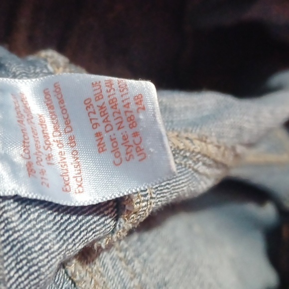 NO BOUNDARIES, SIZE 9 , WIDE WAIST BAND. WOMENS. - Picture 8 of 10